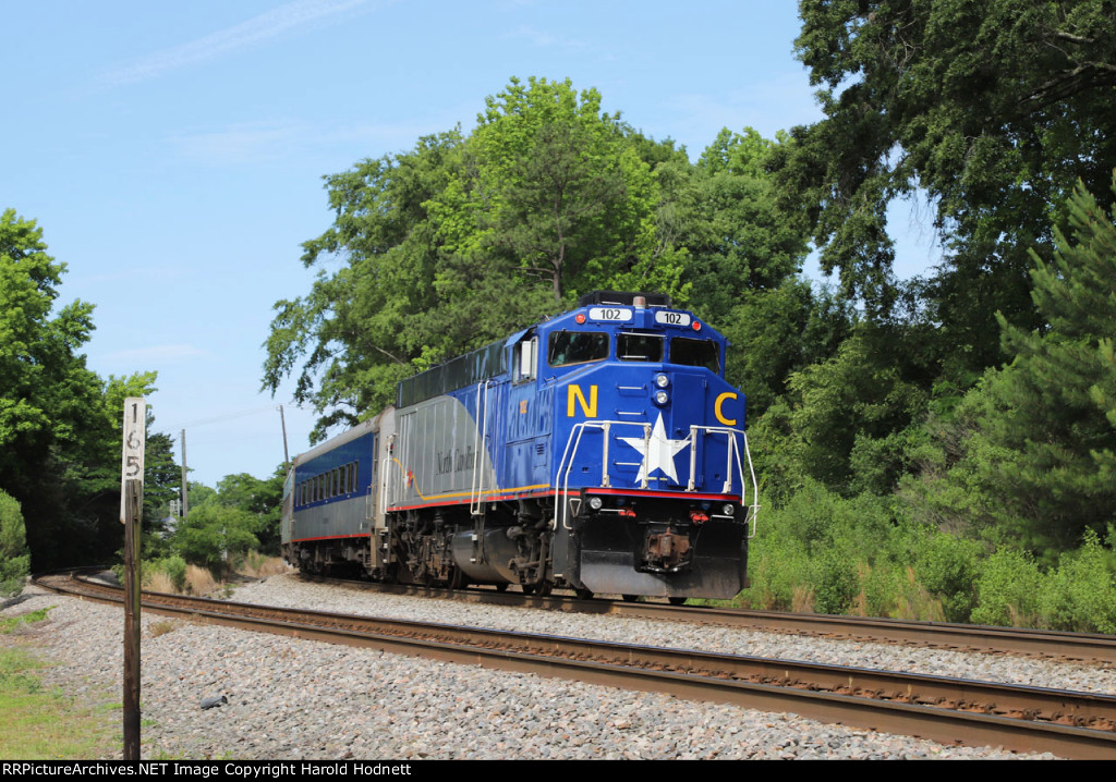 RNCX 102 brings up the rear of train P075-24